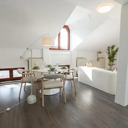 Loftartige Designwohnung In Fuer 6 Personen * Brema