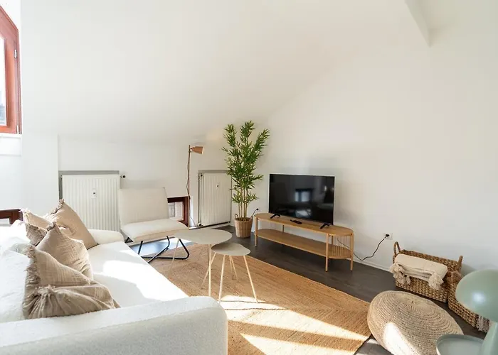 Loftartige Designwohnung In Fuer 6 Personen * Бремен