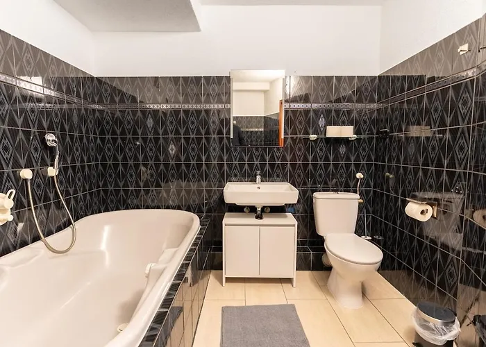 Loftartige Designwohnung In Fuer 6 Personen Бремен